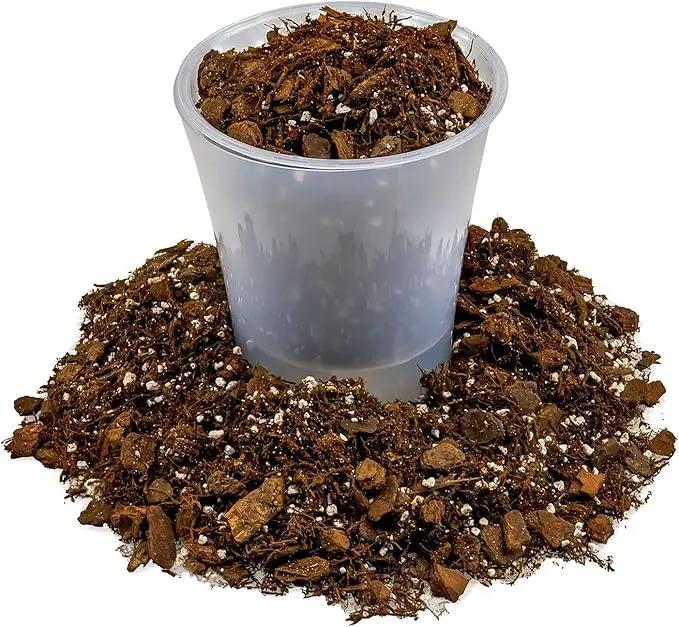 Premium Gardenera House Plant Potting Mix | Fern + New Zealand Bark + Perlite | Great for Pothos, Spider Plants, Montsera, Philodendron, English Ivy - 4 Quart Bag by GreenHaven Gardens