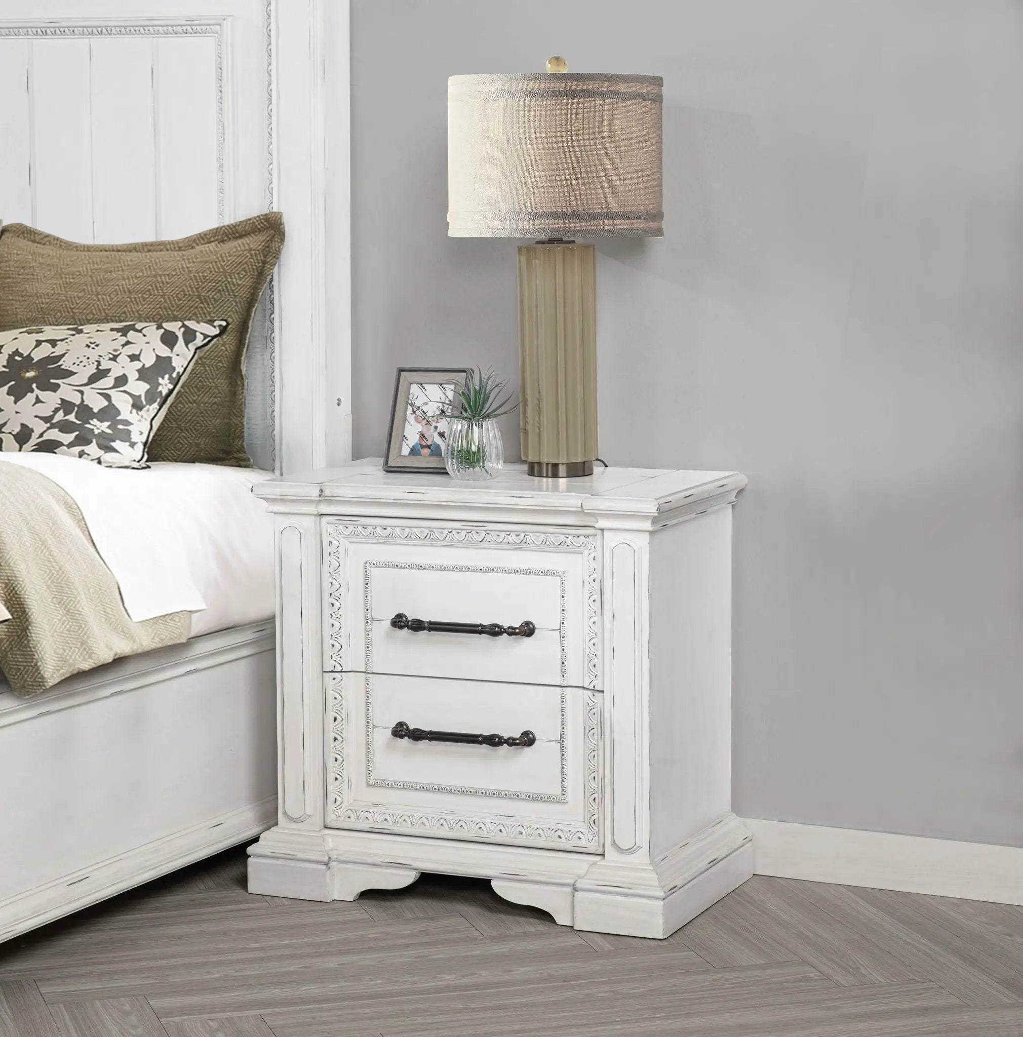 McKinney 2-drawer Nightstand with Dual USB Vintage White by Unique Piece Furniture