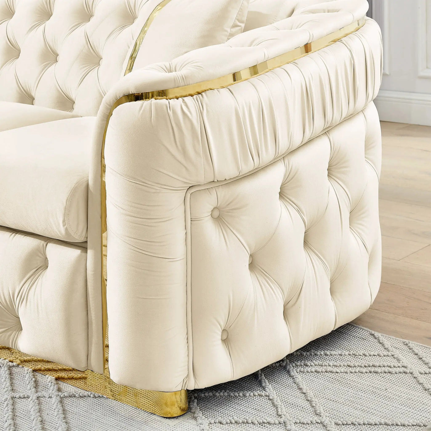 Button Tufted Couch With 2 Pillows, 3 Seater Luxury Chesterfield Sofa by Unique Piece Furniture