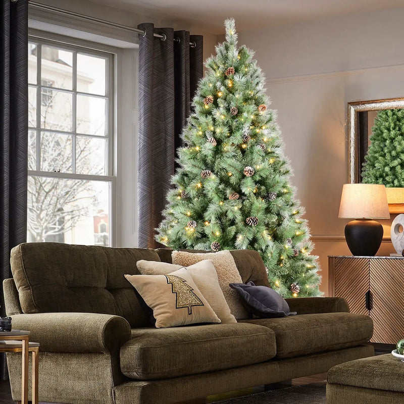 7.5FT Christmas Tree with 450 Warm Lights by HouseOfZazla