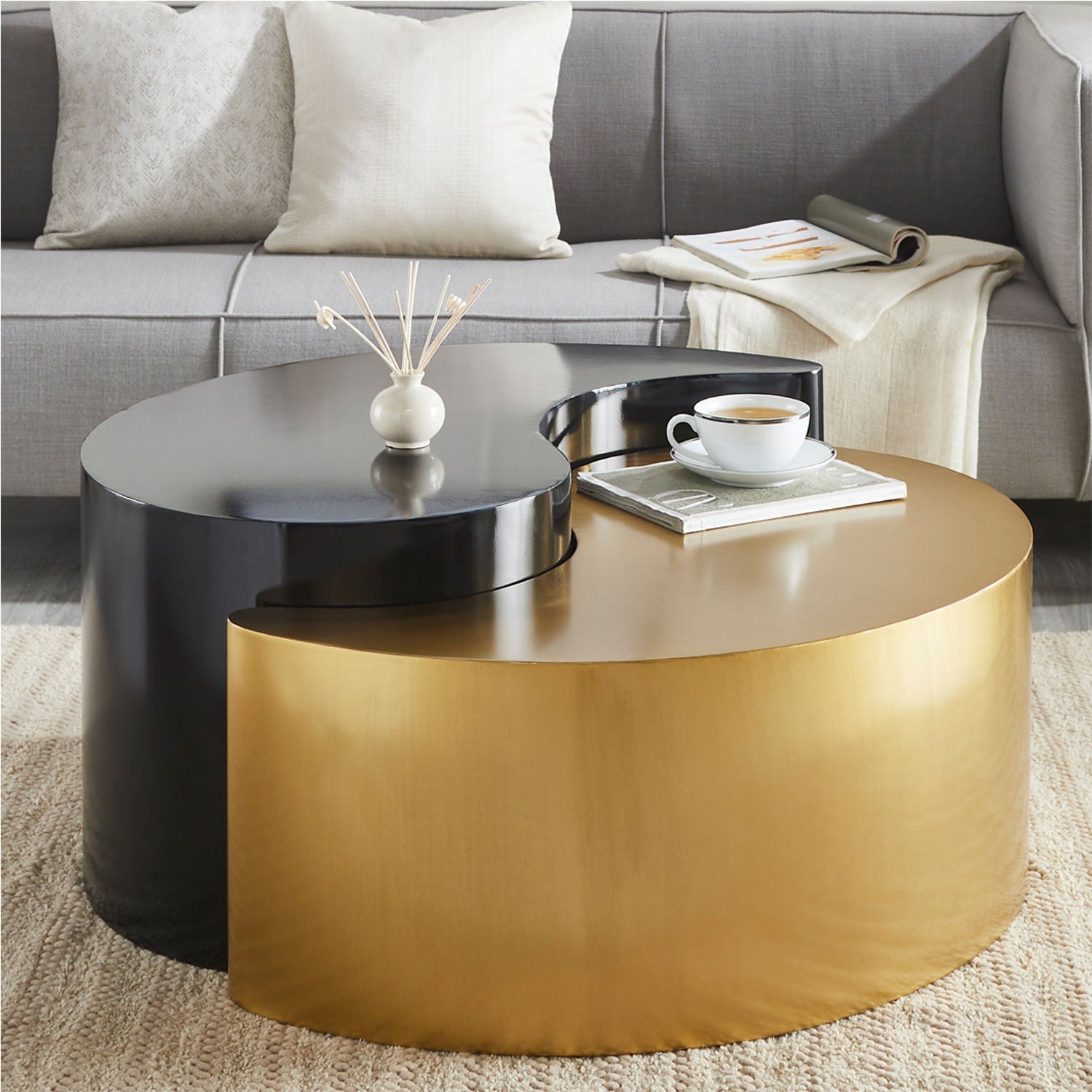 Ying Yang - Coffee Table - Gold / Black by HouseOfZazla