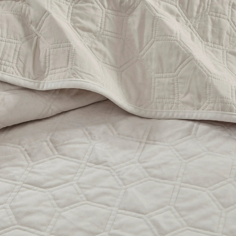 3 Piece Velvet Quilt Set Ivory King/Cal King by HouseOfZazla