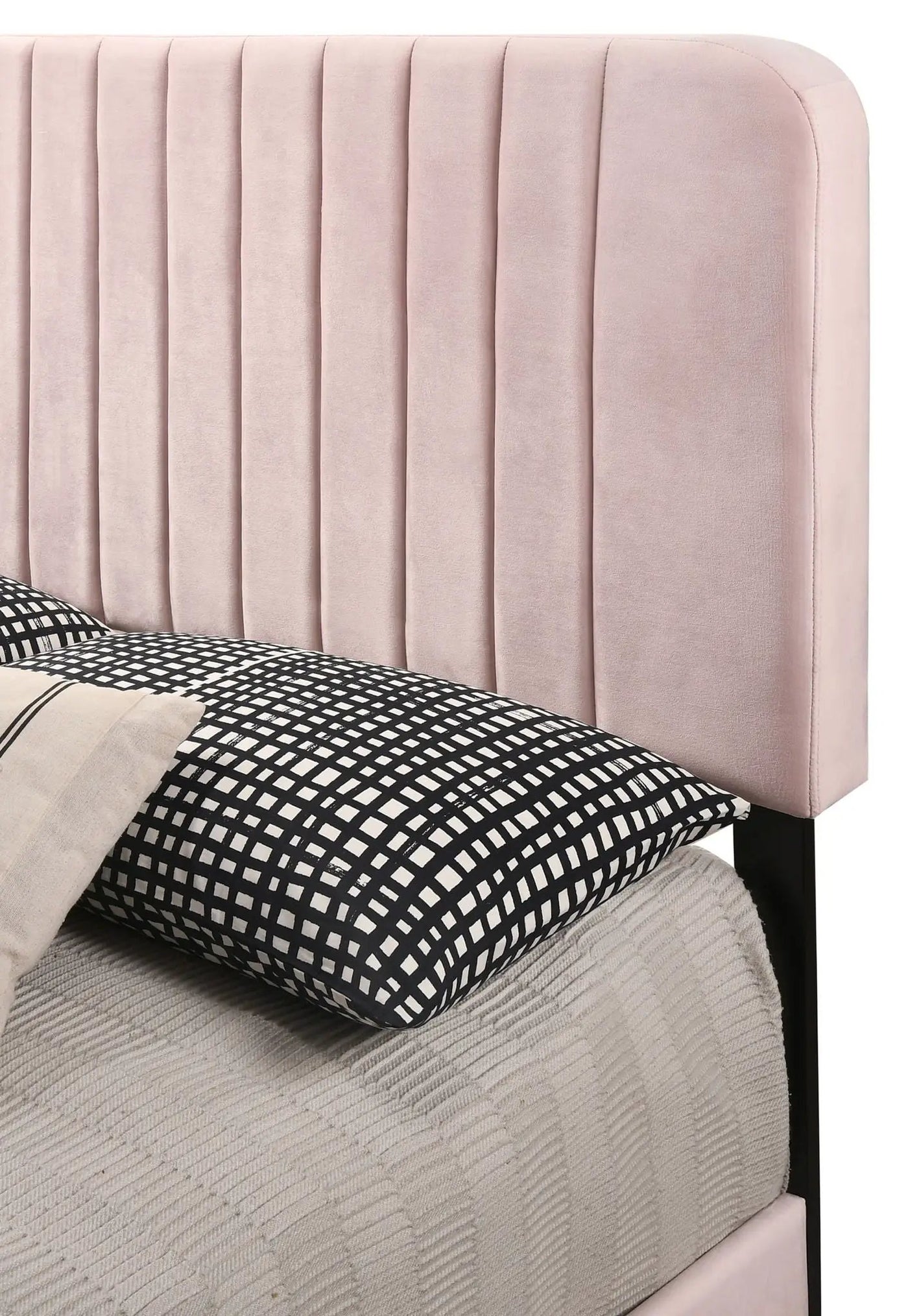 Channel Tufted Bed by HouseOfZazla