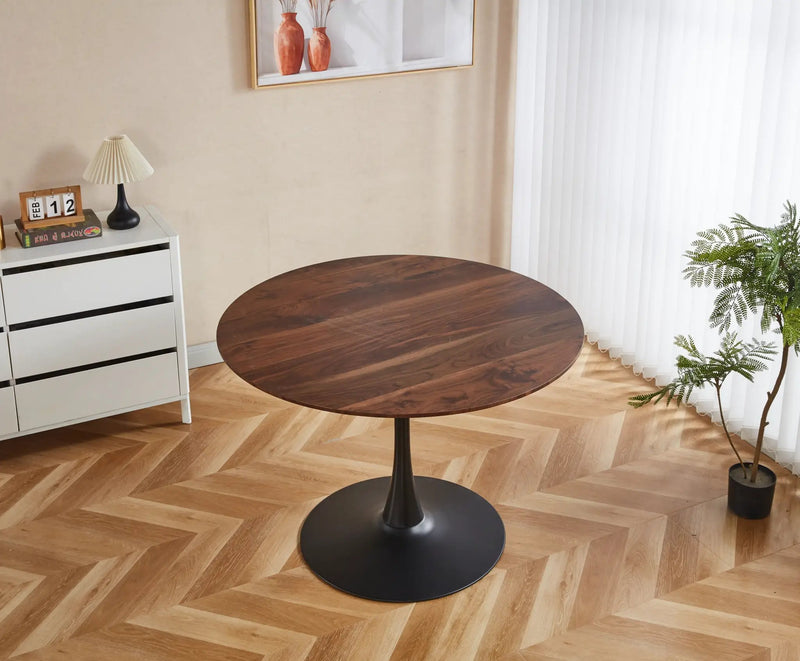 Mid-Century Dining Table for 4-6 People by HouseOfZazla