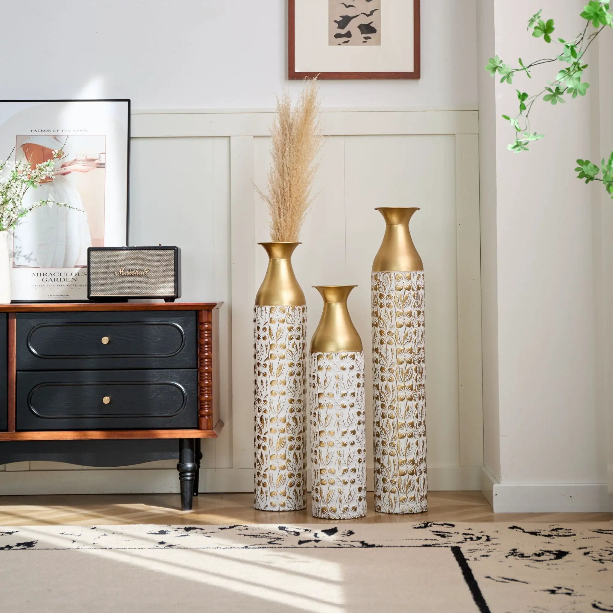 Mother's Day Gift Set Gilded White 3D Relief Flower Metal Vase Set - White / Gold by HouseOfZazla