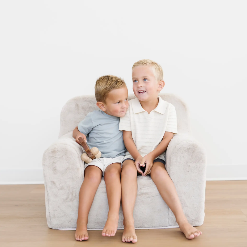 SNUGGLE UP CHAIR by HouseOfZazla