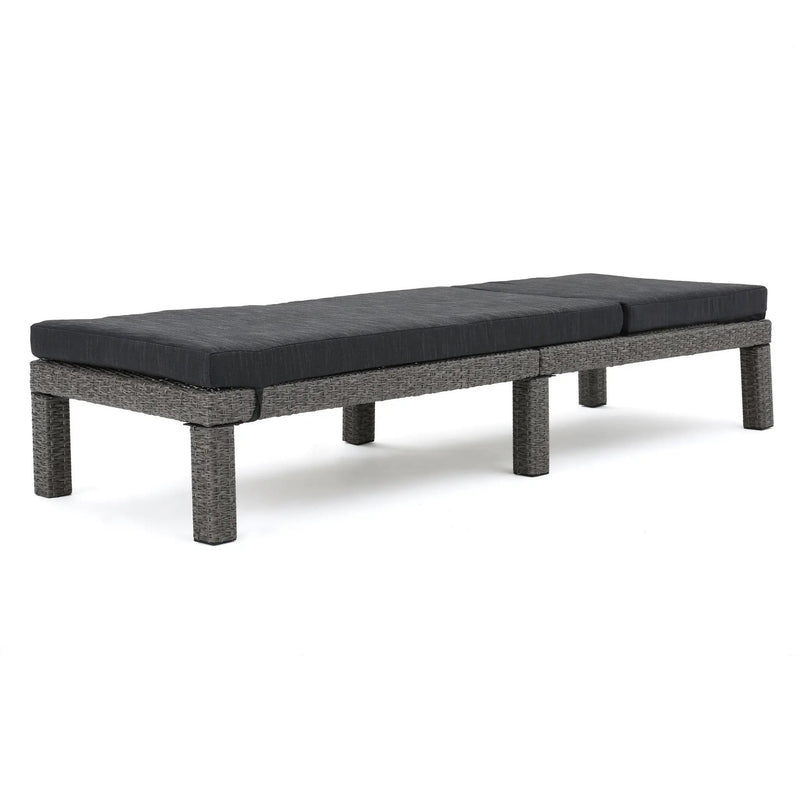 Puerta KD Chaise Lounge by HouseOfZazla
