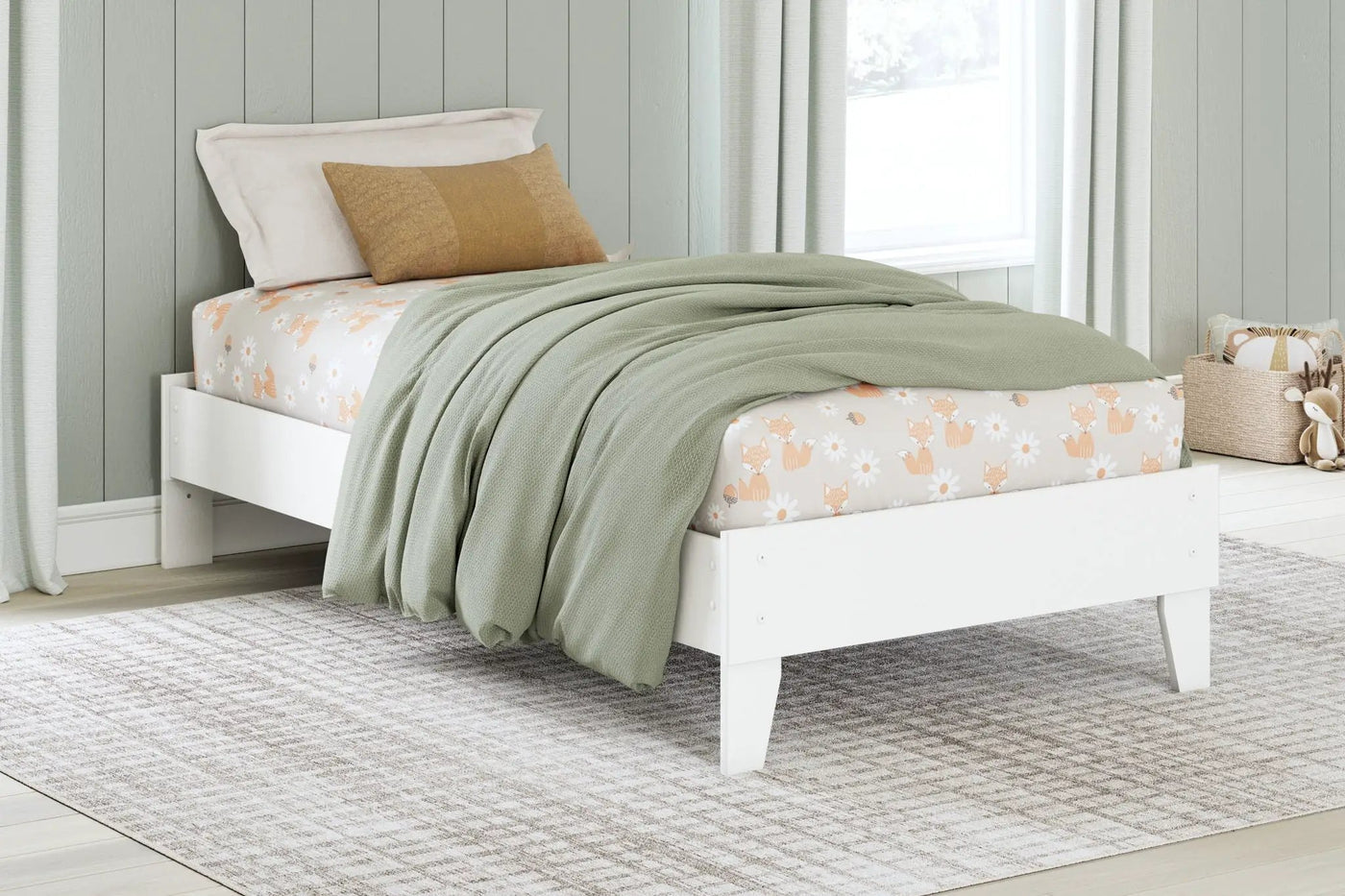 Hallityn - Platform Bed by Unique Piece Furniture