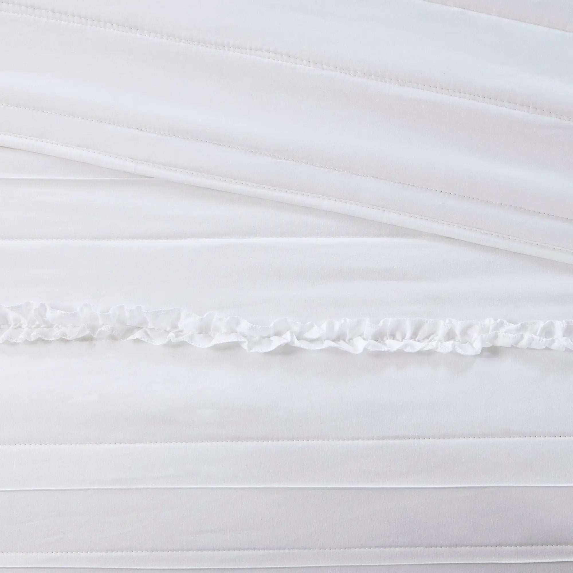4 Piece Reversible Ruffle Quilt Set with Throw Pillow White King/Cal King by HouseOfZazla