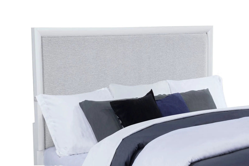 Gracemont 57-inch Eastern King Panel Bed Grey and White by Unique Piece Furniture