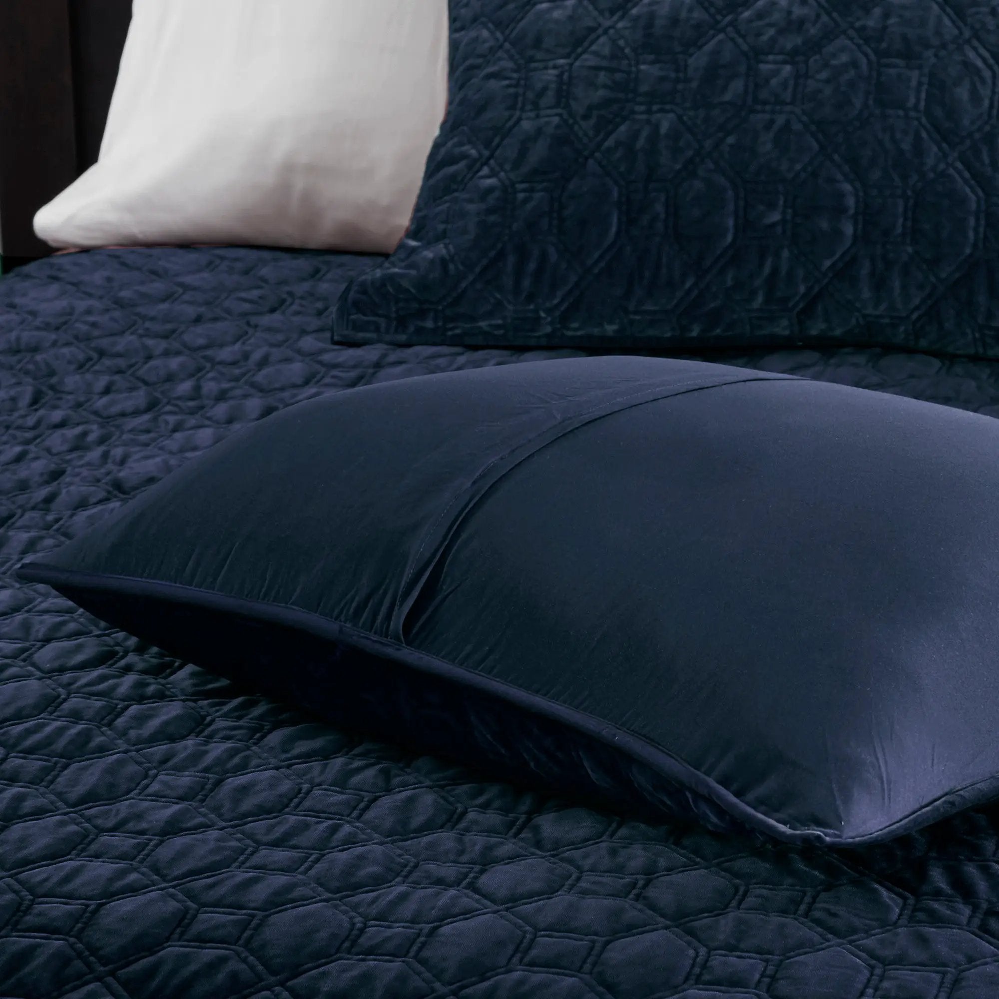 3 Piece Velvet Quilt Set Navy King/Cal King by HouseOfZazla