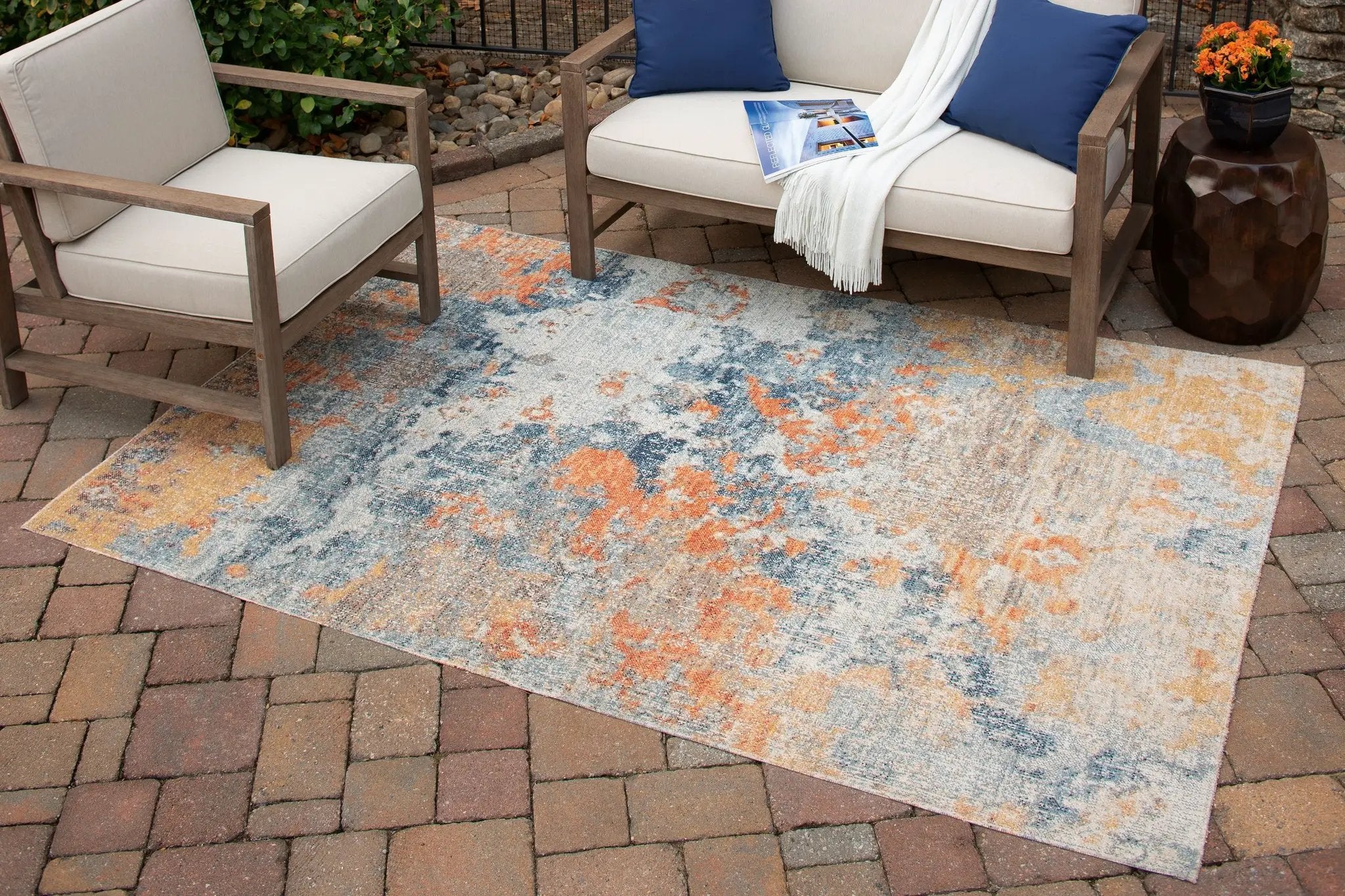 Wraylen - Rug by Unique Piece Furniture