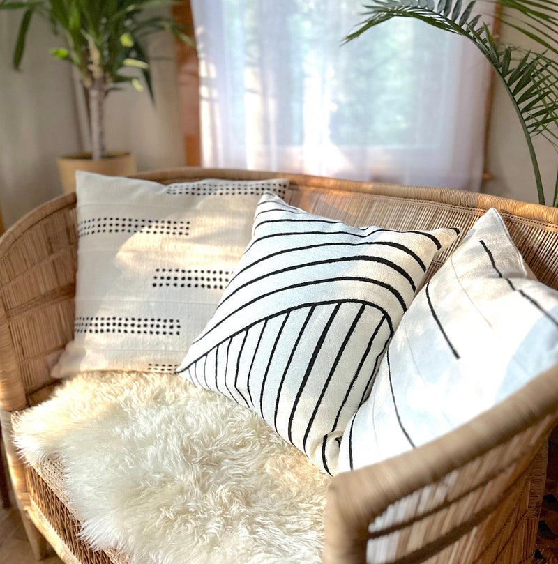 Organic Lines White Sadza Pillow, photo 2 of 4