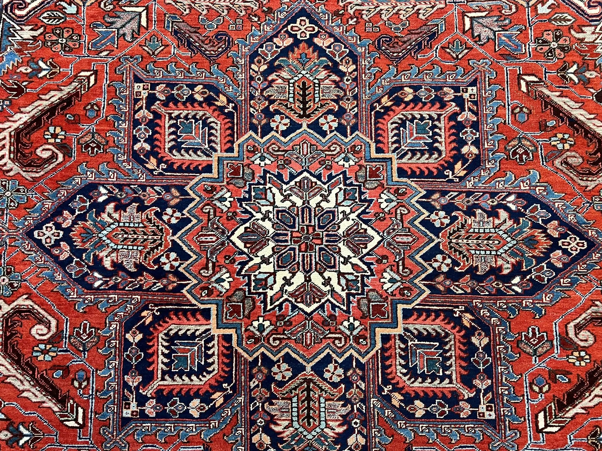 Antique Persian Heriz Rug – 11x16 Palace Size, Geometric Medallion, 1920s by Jewel Rugs