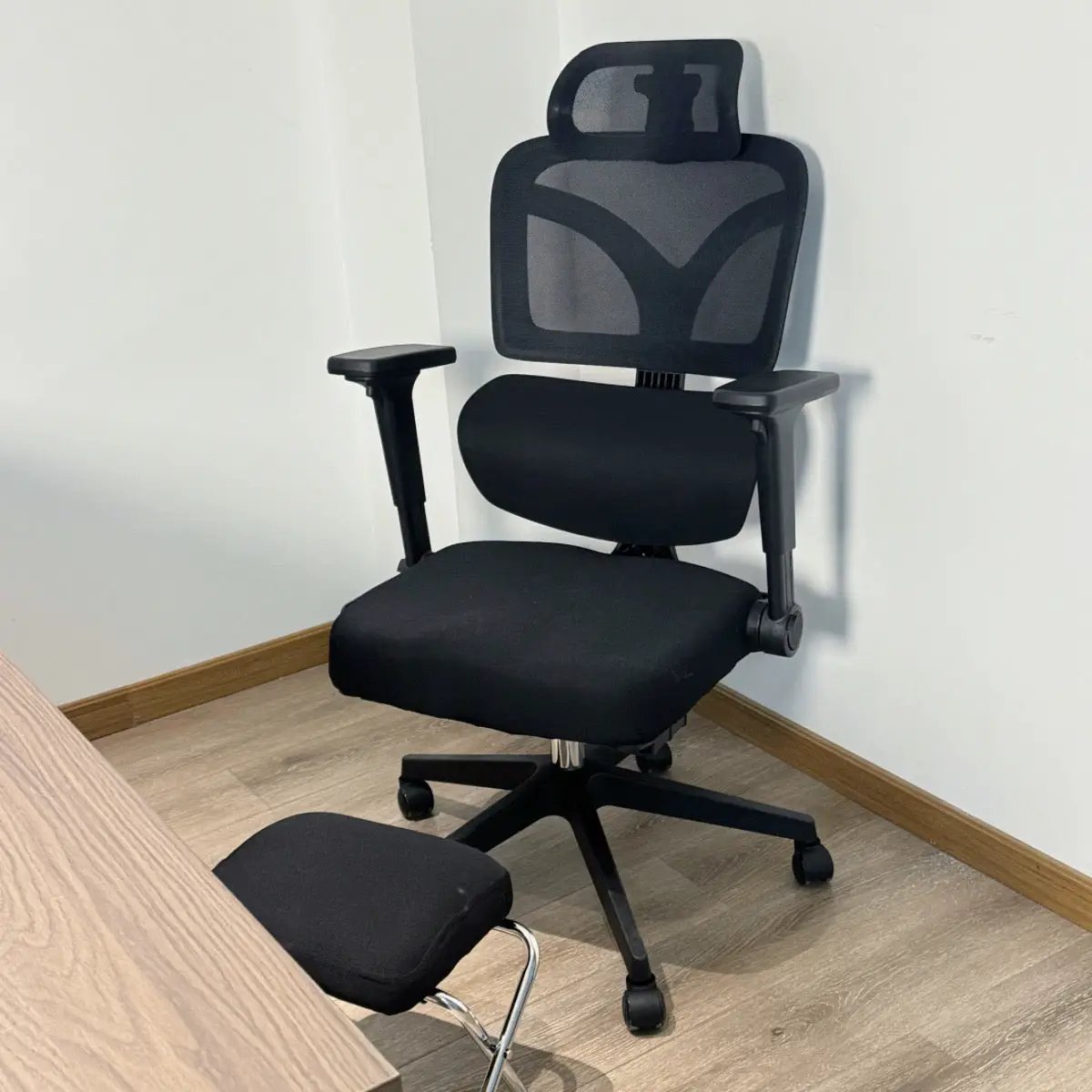 Zero Gravity Ergonomic Office Chair by HouseOfZazla