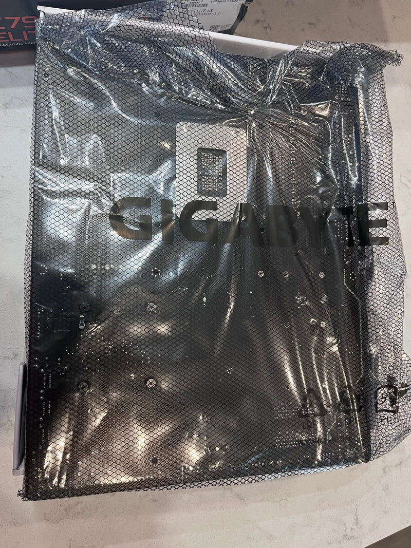 GIGABYTE Z790 AORUS Elite AX (LGA 1700/ Intel Z790/ ATX/ DDR5/ Quad by Selzalot