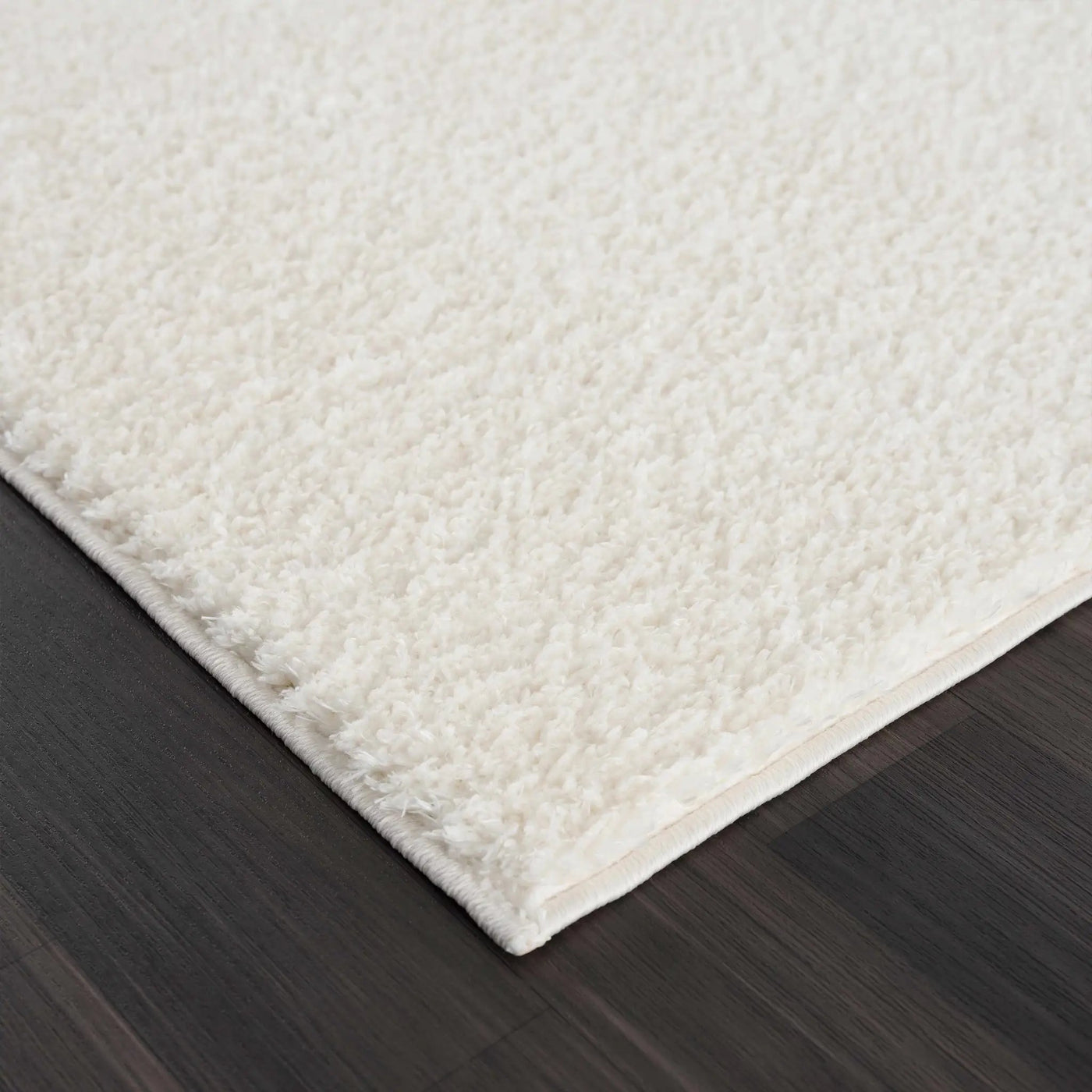 Judy White Washable Area Rug - Clearance by Boutique Rugs
