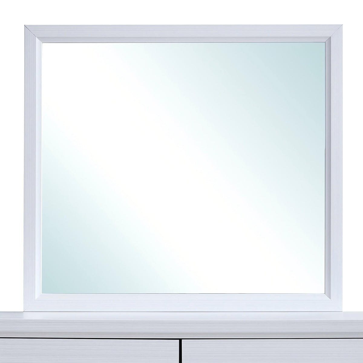 Glasgow - Mirror With Minimalist Design And Low Distortion Glass, photo 2 of 10