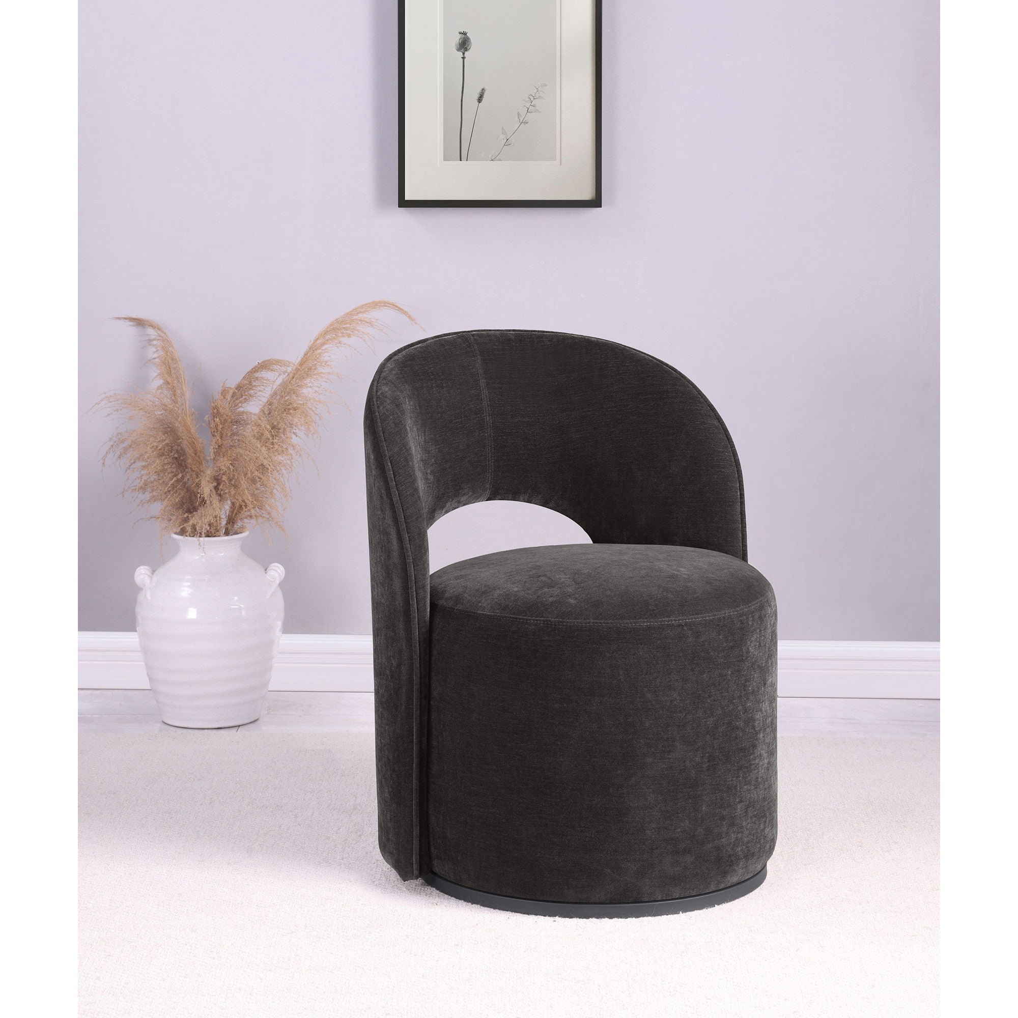 Quinto - Swivel Accent Chair by HouseOfZazla