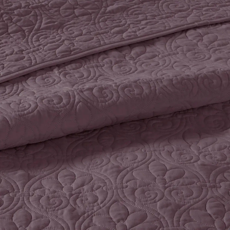 Reversible Quilt Set by HouseOfZazla