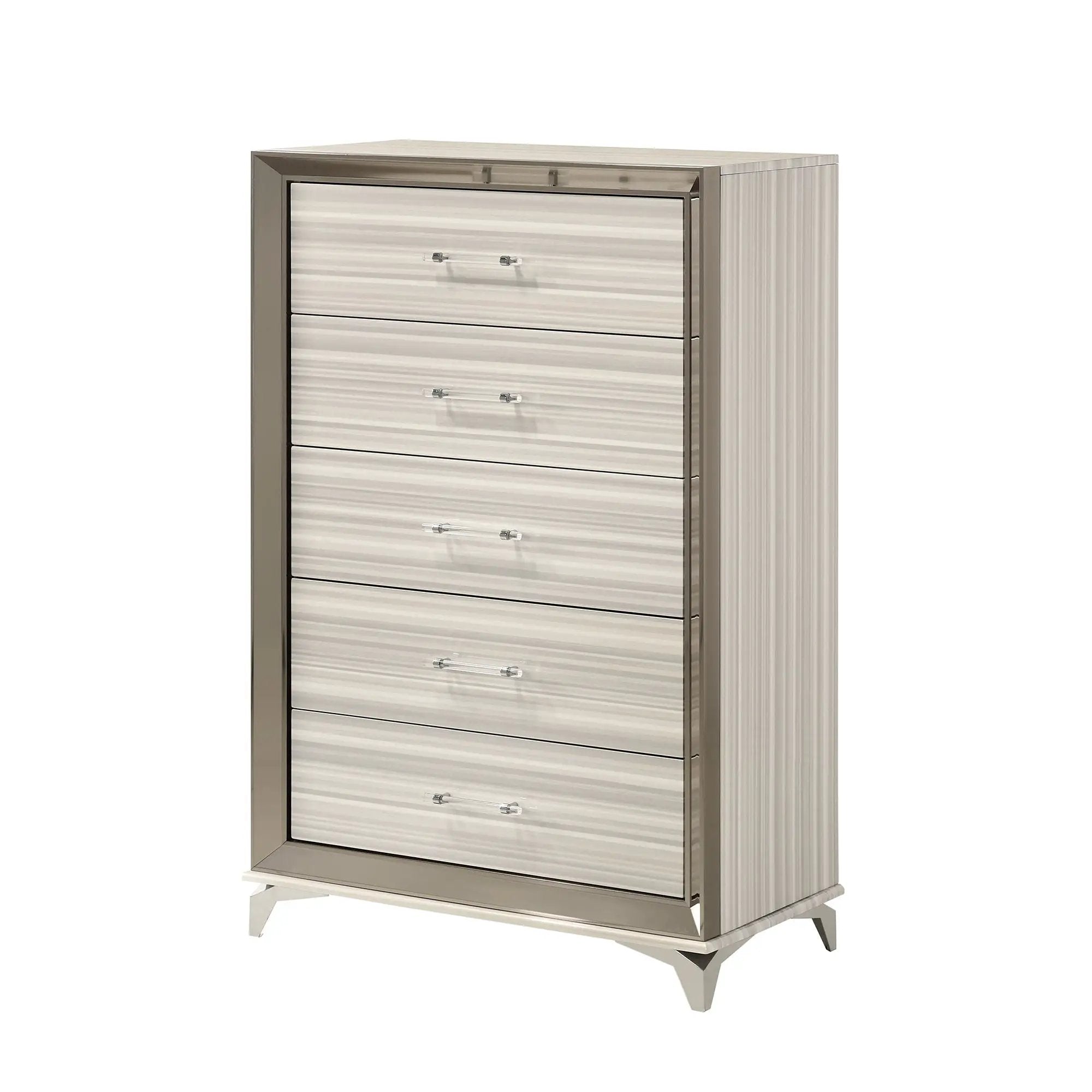 Star - Chest - White by HouseOfZazla