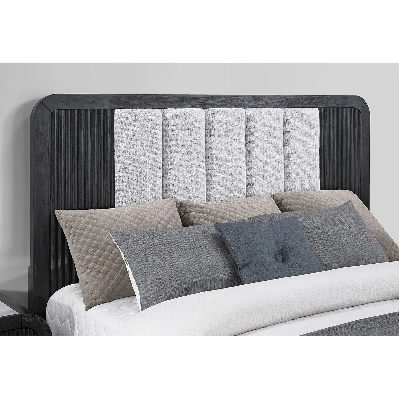 Beverly - Bed With Fluted Detailing by HouseOfZazla