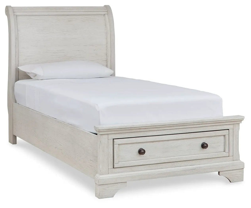 Robbinsdale - Sleigh Bed by Unique Piece Furniture
