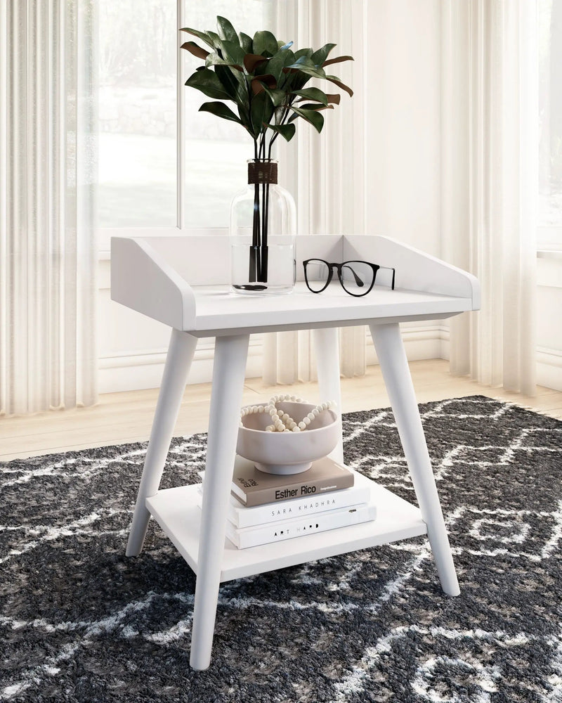 Blariden - Accent Table - White by Unique Piece Furniture