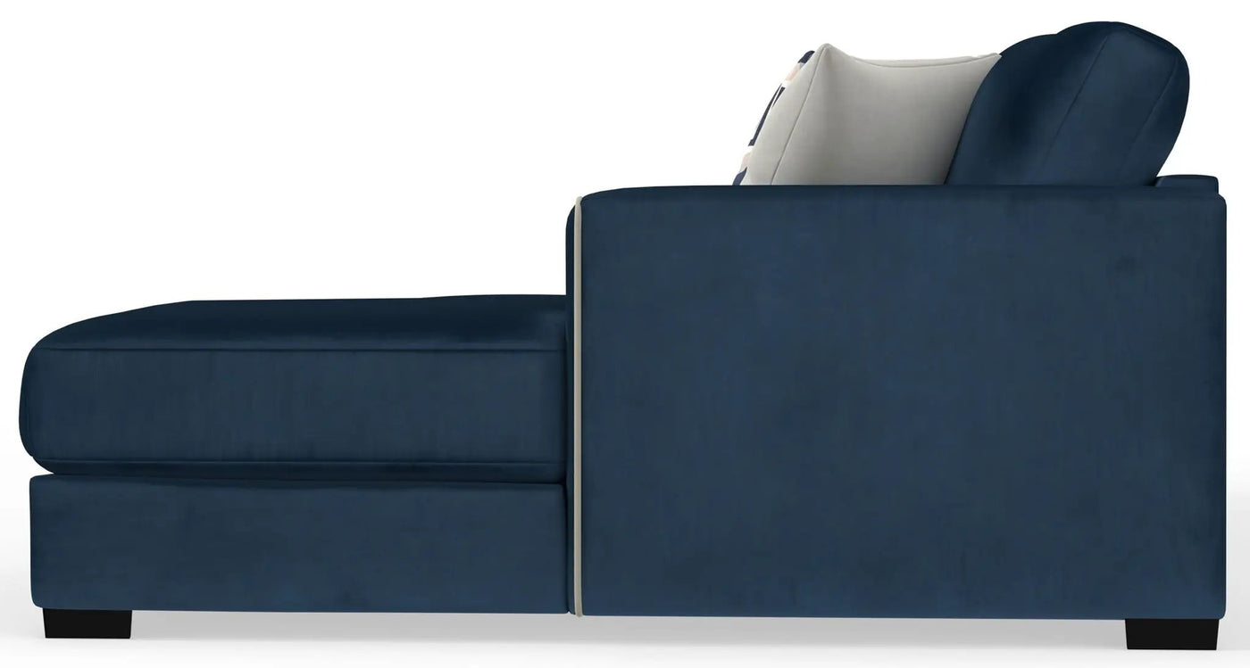 Jetson - Sectional With Comfort Coil Seat Cushions And Included Accent Pillows by Unique Piece Furniture