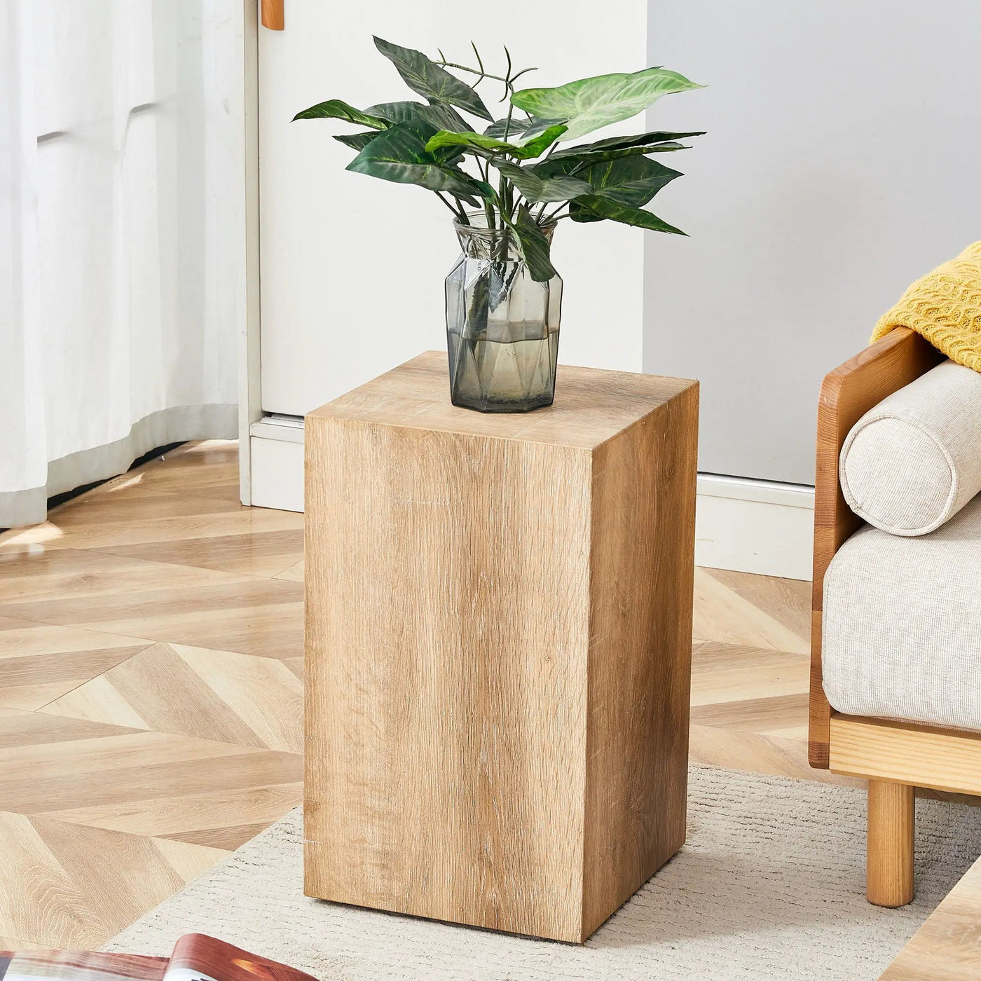 Modern Coffee Table With Stylish Design by HouseOfZazla