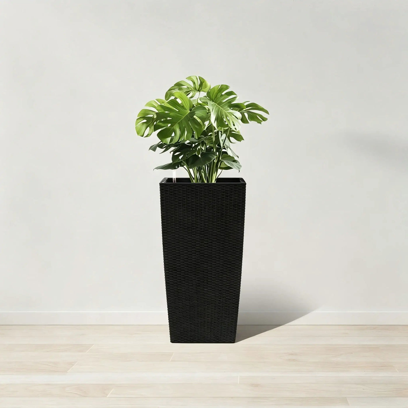 Indoor Outdoor Planter With Automatic Watering System by HouseOfZazla