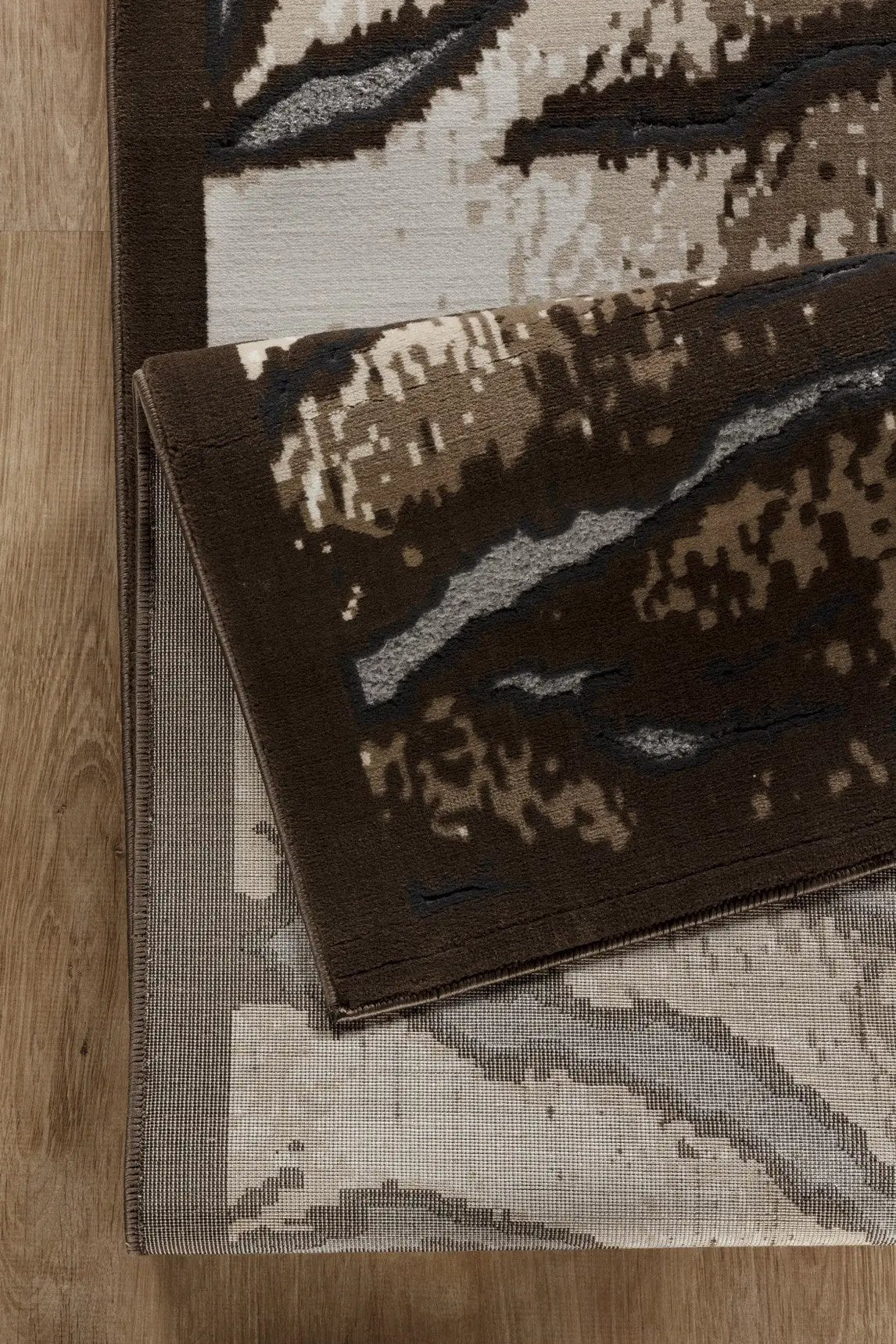 Hide GC_CHD1001 Cowhide-Patterned Area Rug by HouseOfZazla