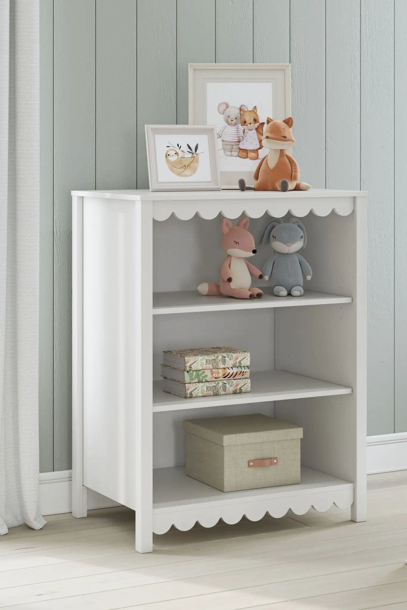 Hallityn - Platform Bedroom Set by Unique Piece Furniture