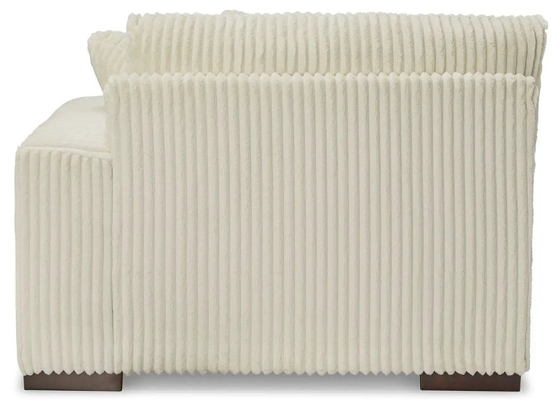 Lindyn - Sectional by Unique Piece Furniture