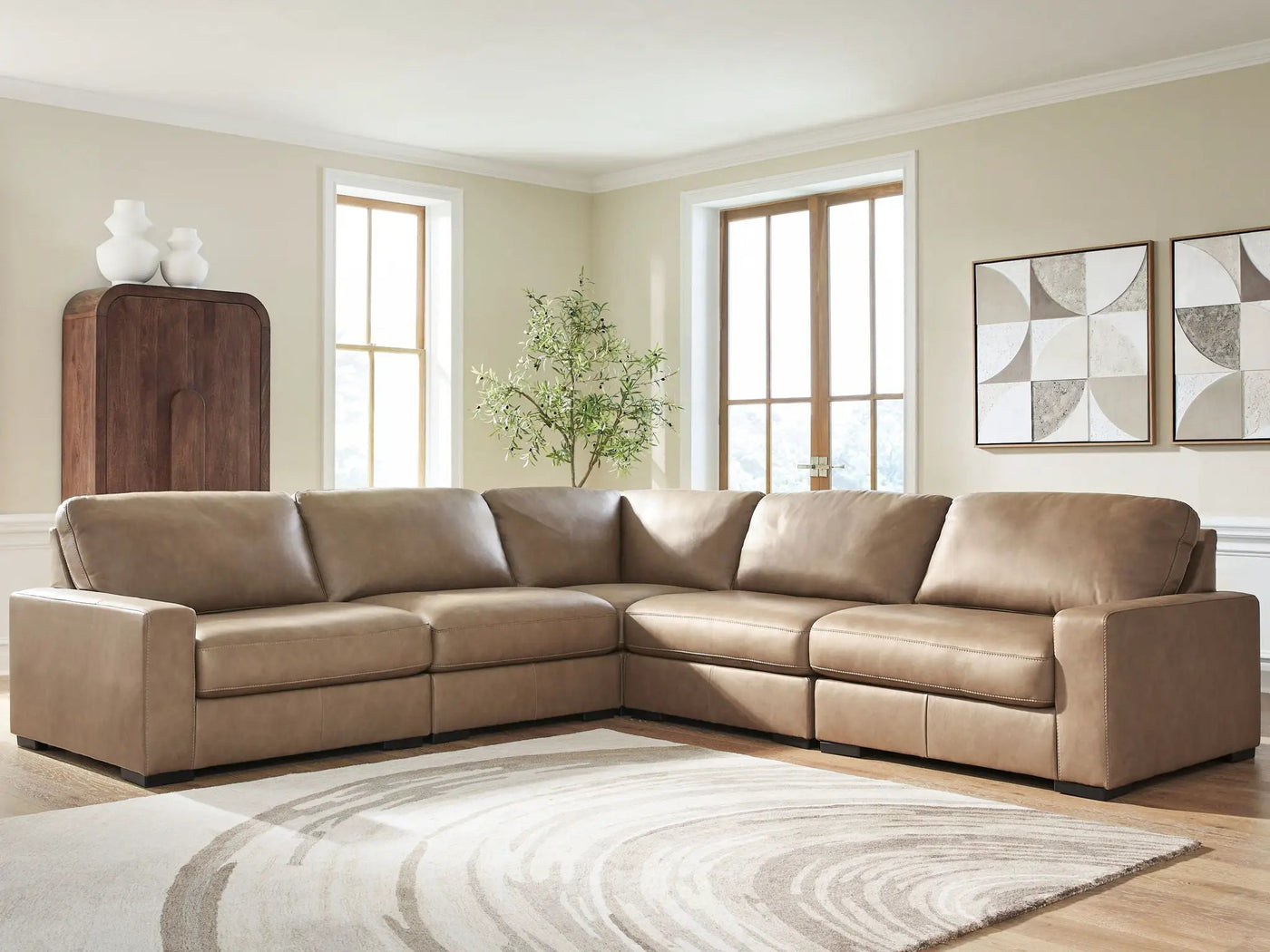 Veronella - Sectional by Unique Piece Furniture