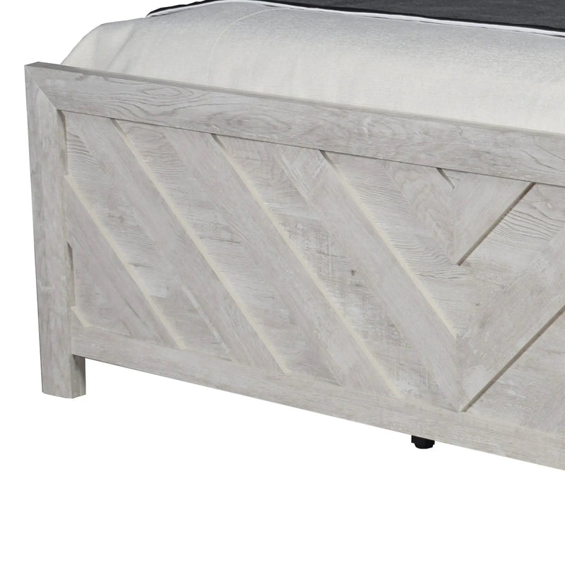 Denver - Modern Bed by HouseOfZazla