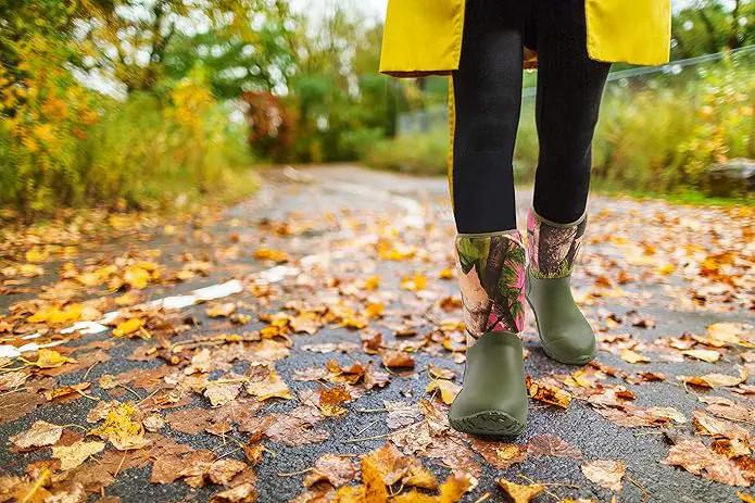 HISEA Women's Rubber Garden Boots Waterproof Insulated Yard Gardening Shoes Mid Height for Mud Working Outdoor by GreenHaven Gardens