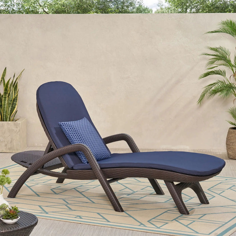 Mikael - Chaise Lounge With Cushion by HouseOfZazla
