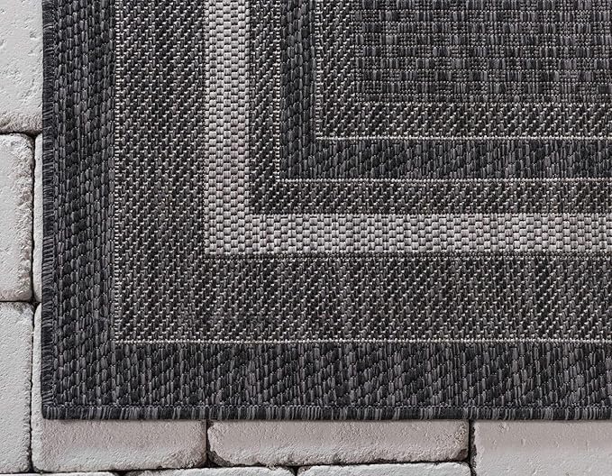 Unique Loom Outdoor Border Collection Area Rug - Soft Border (6' 1" x 9' Rectangle, Black/ Ivory) by GreenHaven Gardens