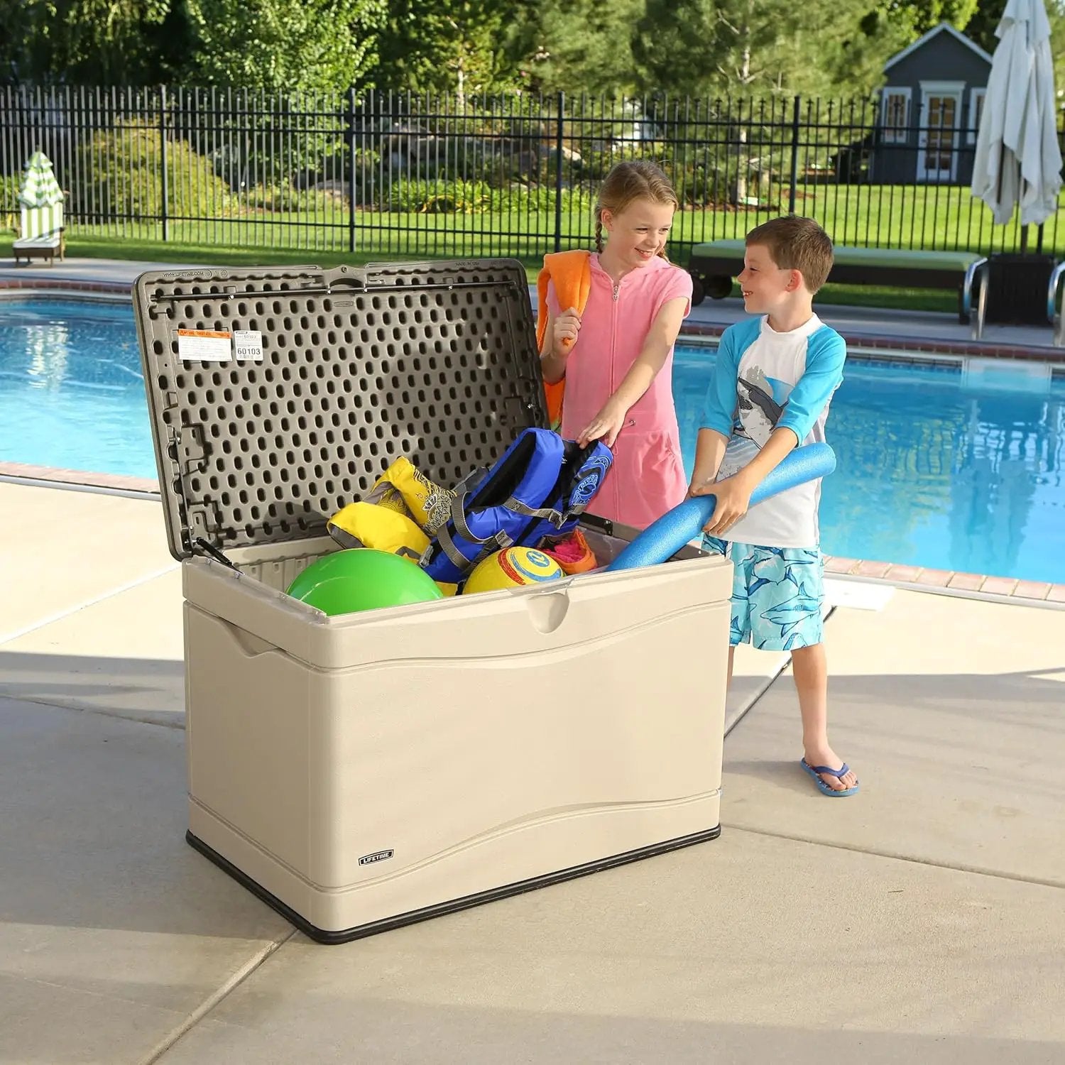 Lifetime 60103 Deck Storage Box, 80 Gallon, Desert Sand/Brown by GreenHaven Gardens