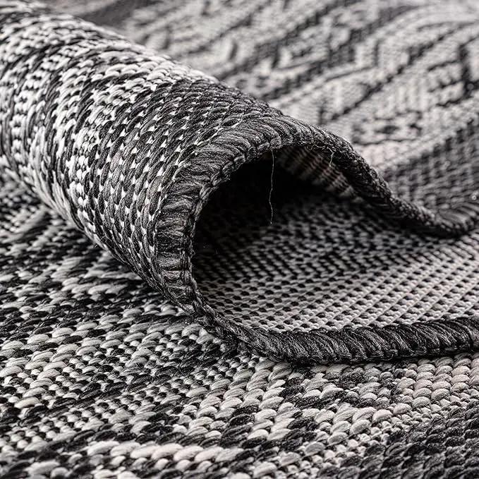 Keen Home Design Terrace Outdoor Round Rug - 8ft Round Washable Indoor/Outdoor Rug for Patio, Kitchen, Balcony, Beach, Garden, Deck and Porch, Size: 7'7" Round by GreenHaven Gardens