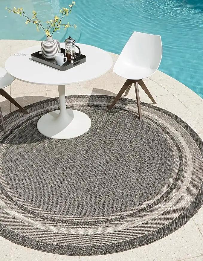 Unique Loom Outdoor Border Collection Area Rug - Soft Border (4' 1" Round, Black/ Ivory) by GreenHaven Gardens