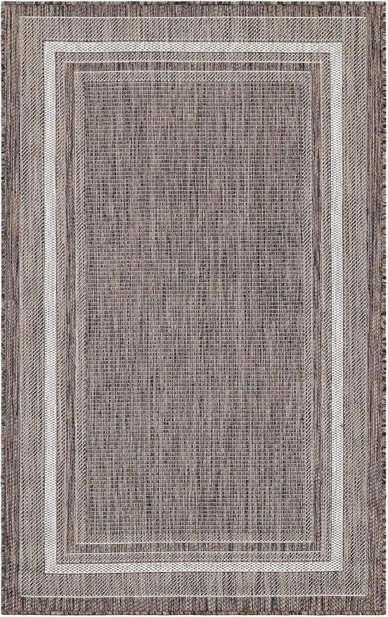 Unique Loom Outdoor Border Collection Area Rug - Soft Border (3' 3" x 5' 3" Rectangle Brown/Ivory) by GreenHaven Gardens
