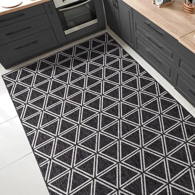 Keen Home Design Outdoor Rug - 5x8 Washable Indoor/Outdoor Rug for Patio, Balcony, Kitchen, Garden, Beach, Deck and Porch. Size: 5'3" x 7'7" by GreenHaven Gardens