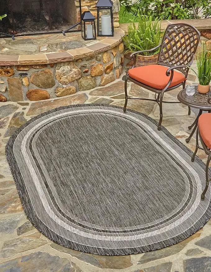 Unique Loom Outdoor Border Collection Area Rug - Soft Border (5' 3" x 8' Oval, Black/ Ivory) by GreenHaven Gardens