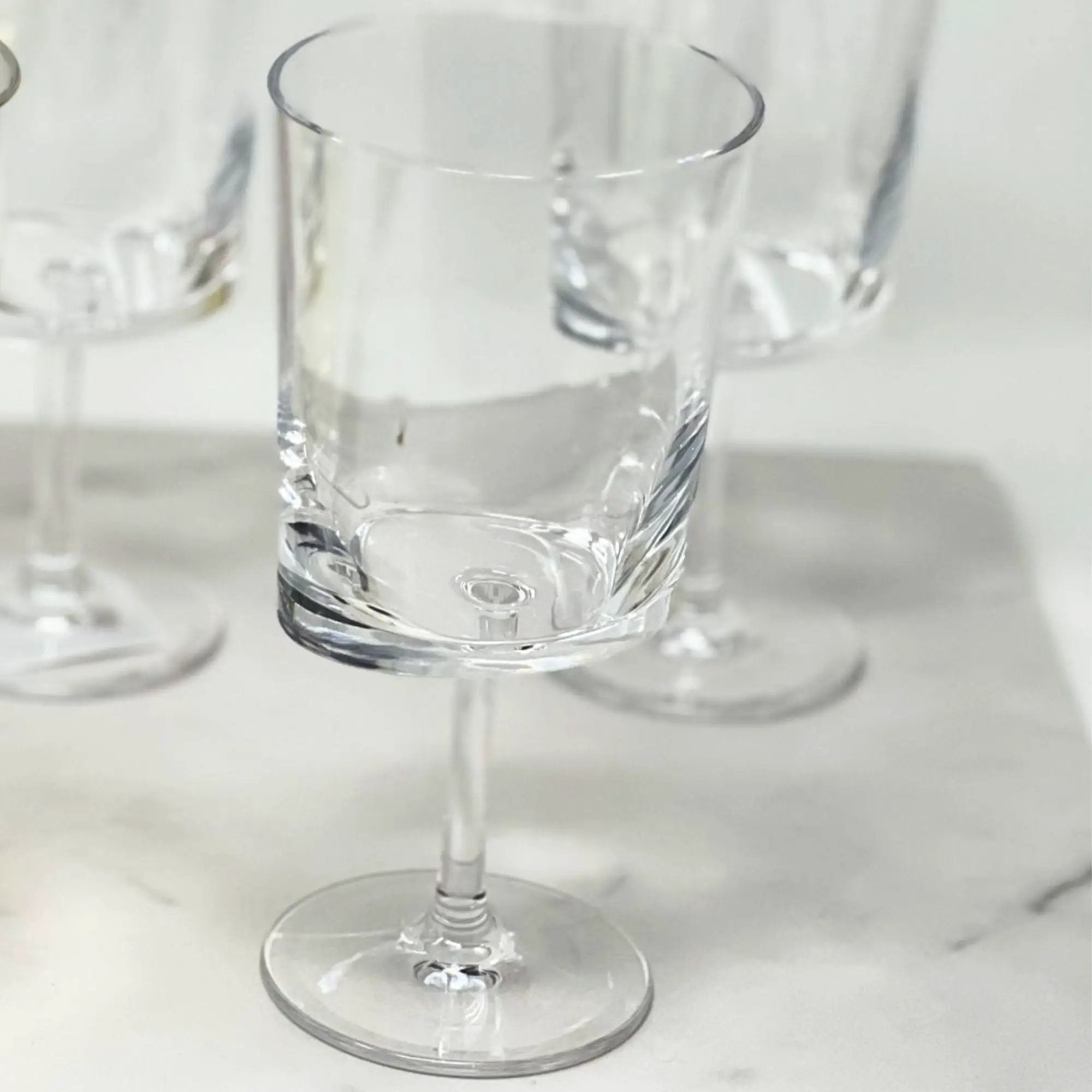 Halo - Leadingware Oval Plastic Wine Glasses (Set of 4) Unbreakable Bpa Free Acrylic, 12Oz - Clear by HouseOfZazla