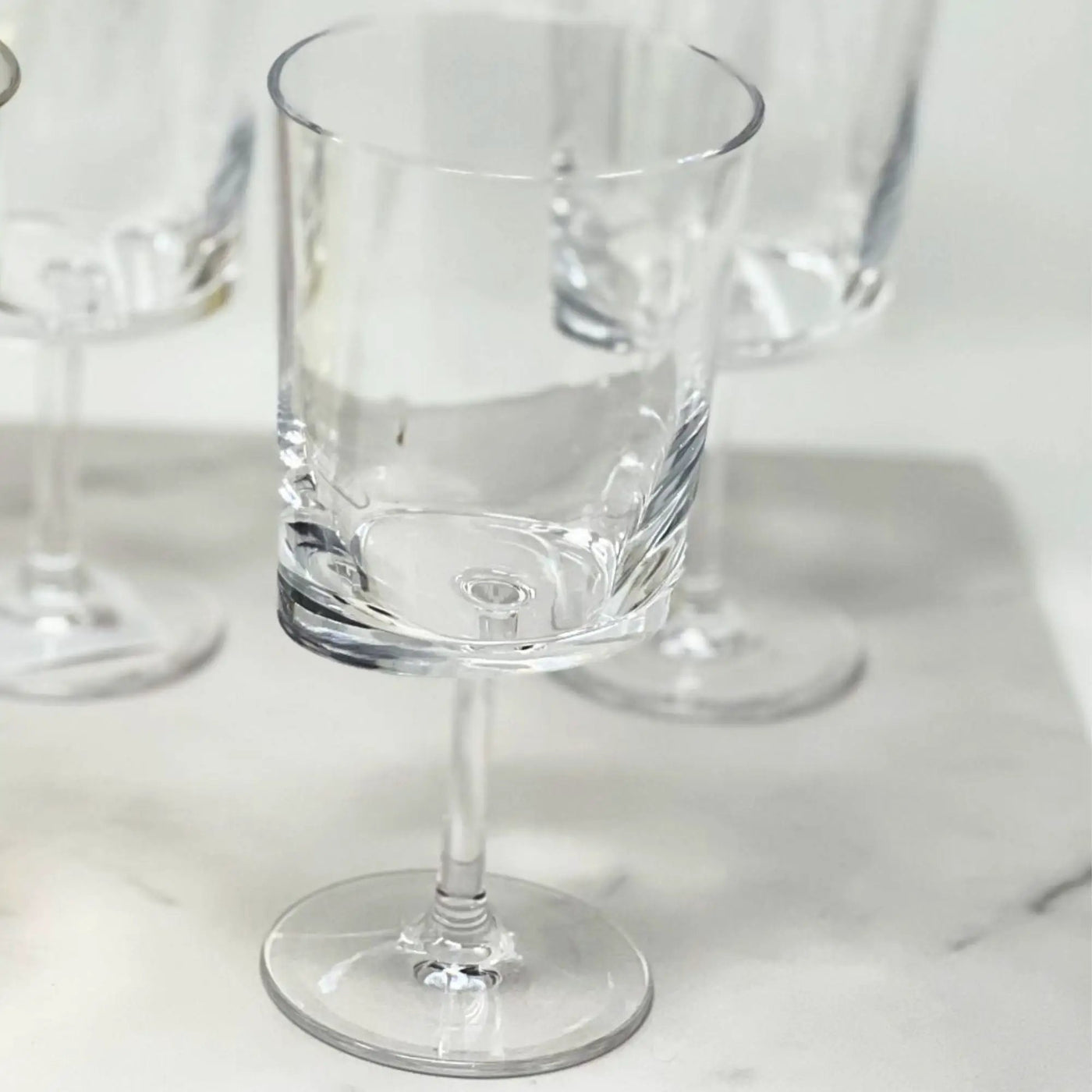 Leadingware Oval Halo Plastic Wine Glasses (Set of 4) by HouseOfZazla