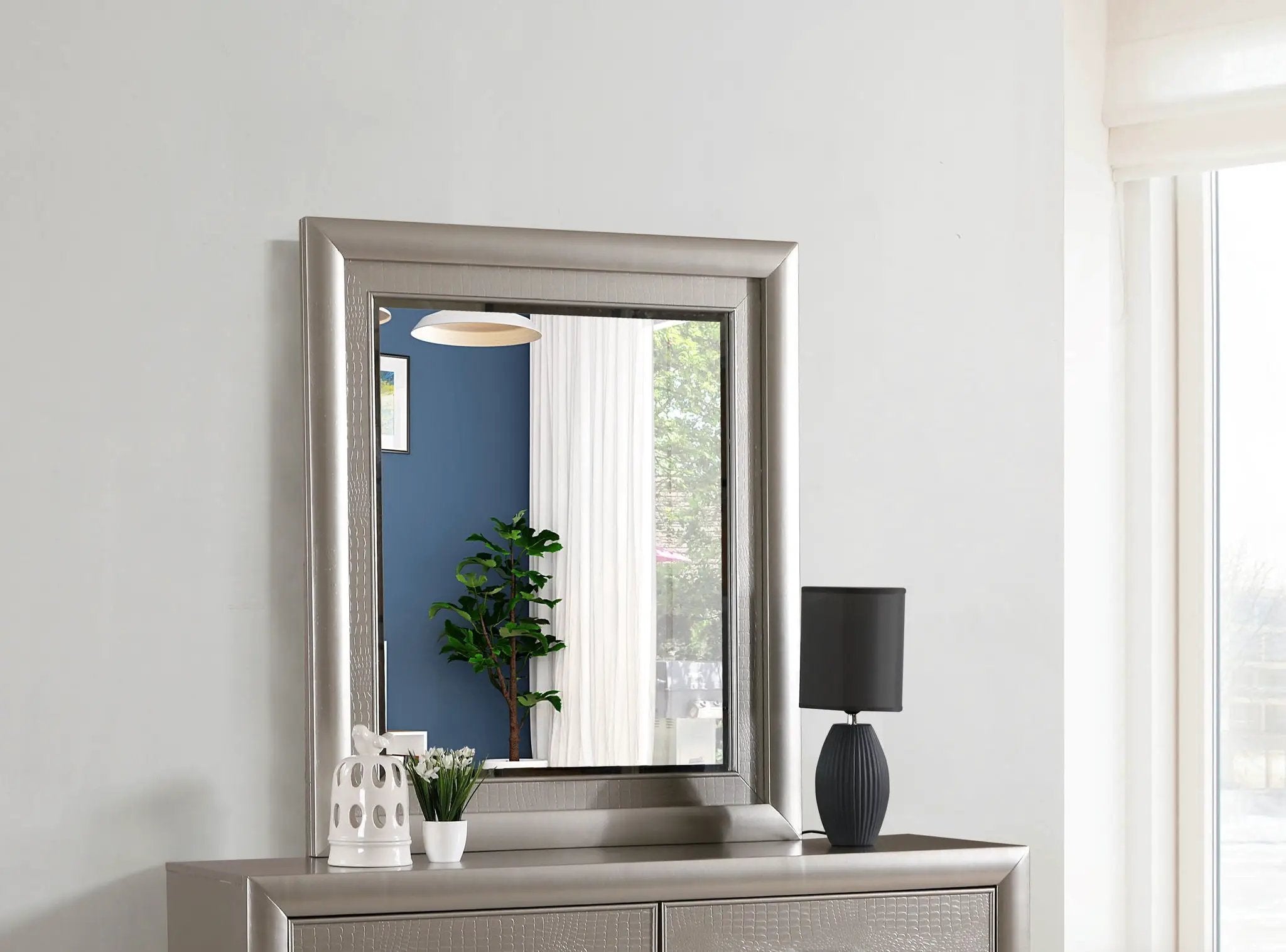 Kat - Mirror - Silver Champagne by HouseOfZazla