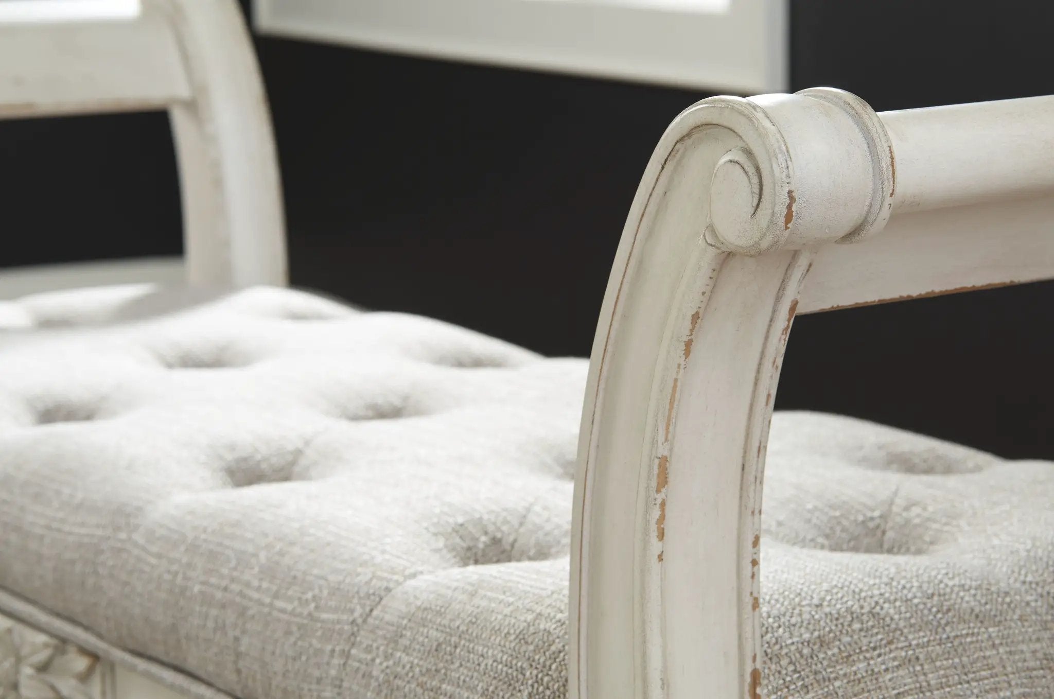 Realyn - Accent Bench - Antique White by Unique Piece Furniture