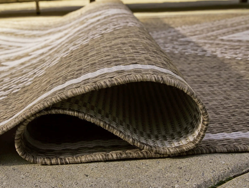Dunsler - Rug by Unique Piece Furniture